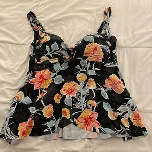 Torrid floral bathing suit top with padded wire free bra
